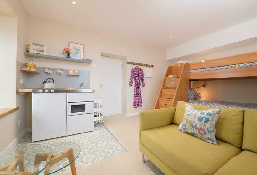 펜션 Harbour House