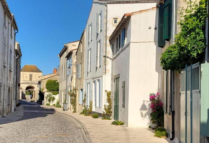 Пансион La Martinoise Patio