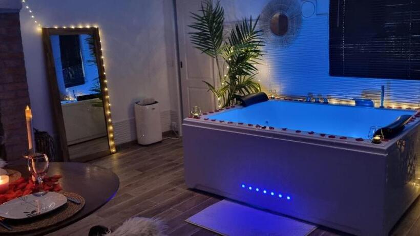 膳宿费 L évasion Romantique Suite De Charme Avec Spa Privé à 20min De Paris Et Au Calme En Lisière De La Fo