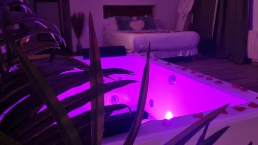 膳宿费 L évasion Romantique Suite De Charme Avec Spa Privé à 20min De Paris Et Au Calme En Lisière De La Fo