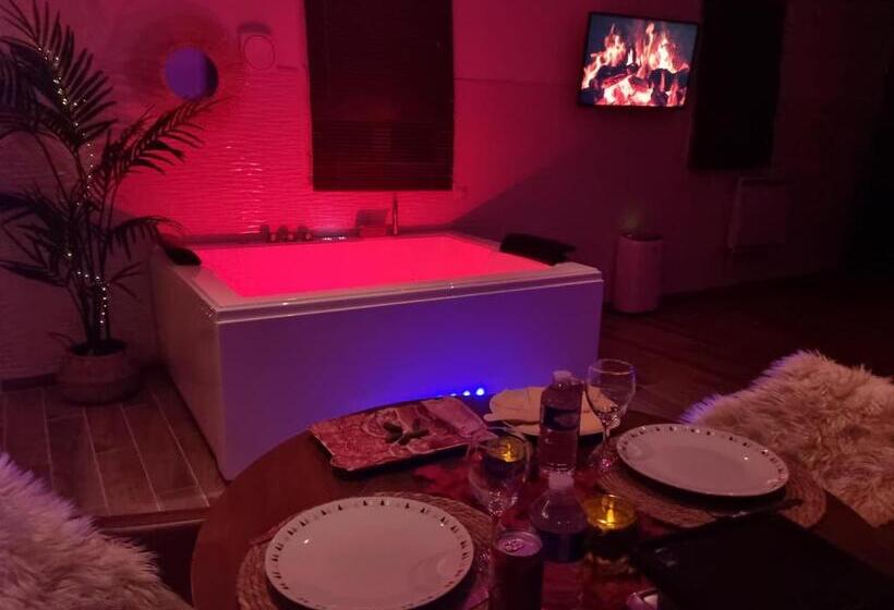 膳宿费 L évasion Romantique Suite De Charme Avec Spa Privé à 20min De Paris Et Au Calme En Lisière De La Fo