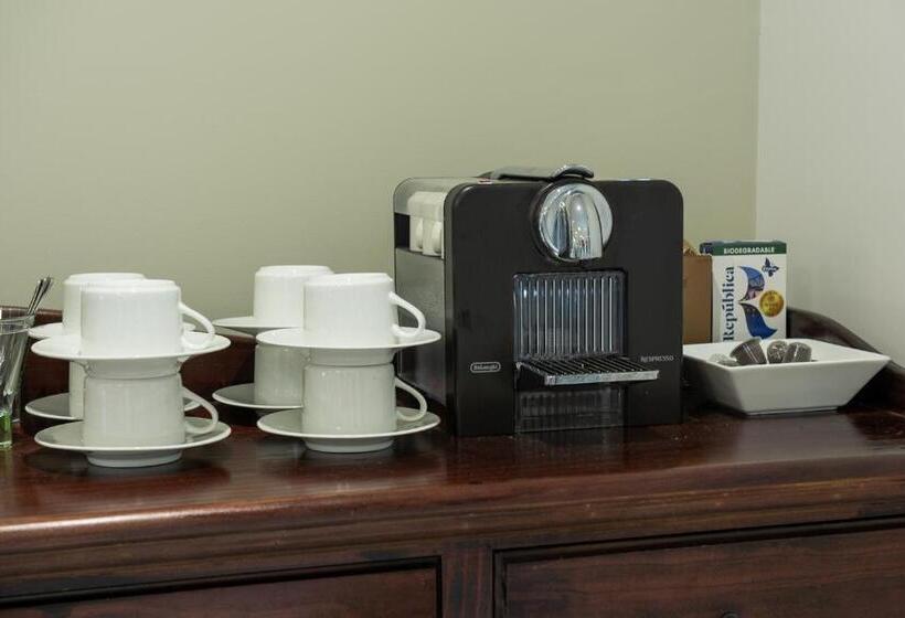 פנסיון Mudgee Guesthouse