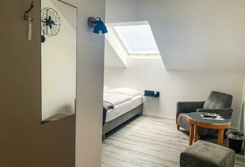 پانسیون Prima Inn Unterkunft Direkt über Der Bar Am Minimax