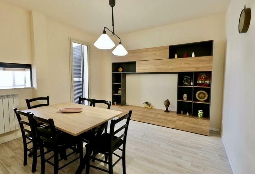 Пансион Triskele