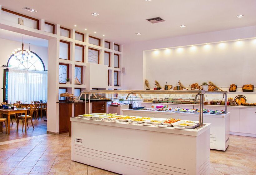 Acrotel Lily Ann Village