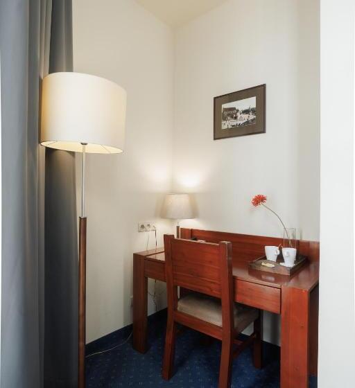 הוסטל Piast Wrocław Centrum