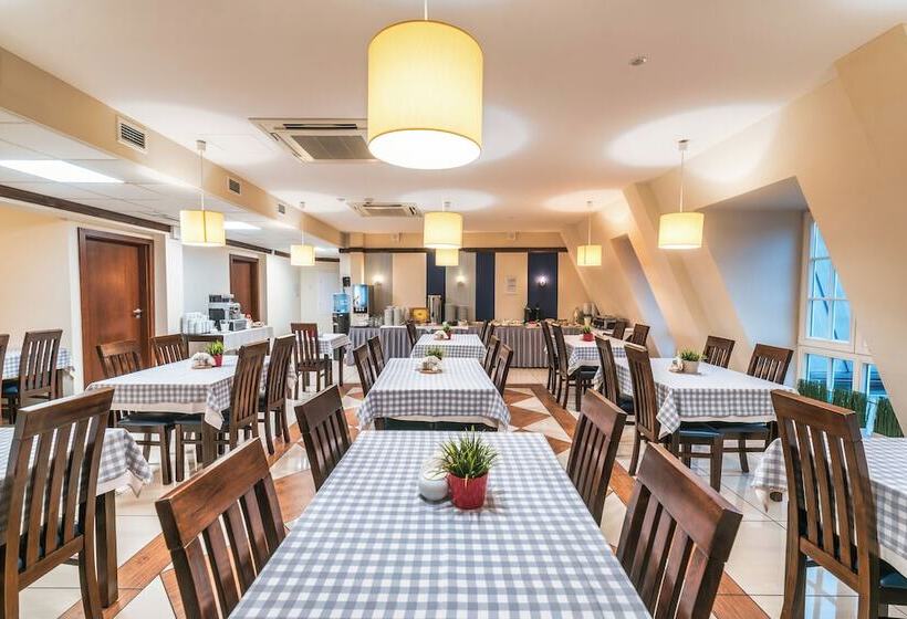 הוסטל Piast Wrocław Centrum