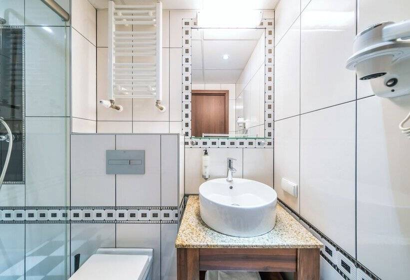 הוסטל Piast Wrocław Centrum