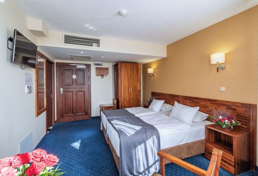 הוסטל Piast Wrocław Centrum