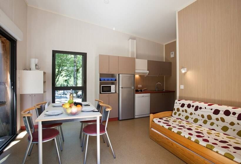 호스텔 Village Vacances La Riviera Limousine By Popinns