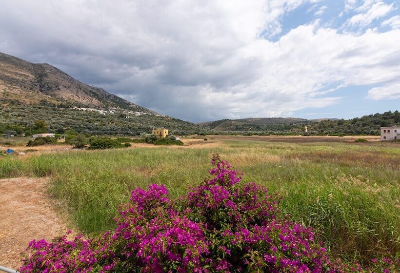 فندق Almiriki Chios Rooms & Apartments