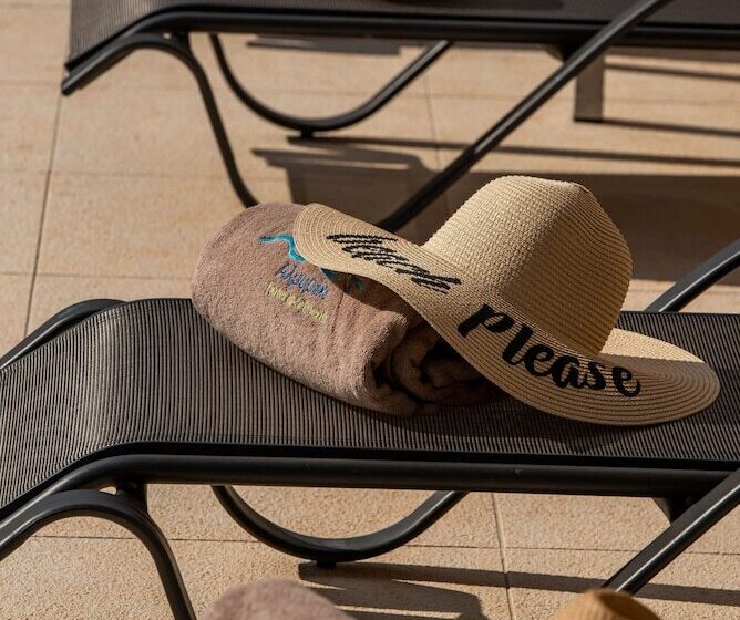 فندق Almiriki Chios Rooms & Apartments