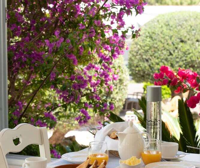 فندق Almiriki Chios Rooms & Apartments