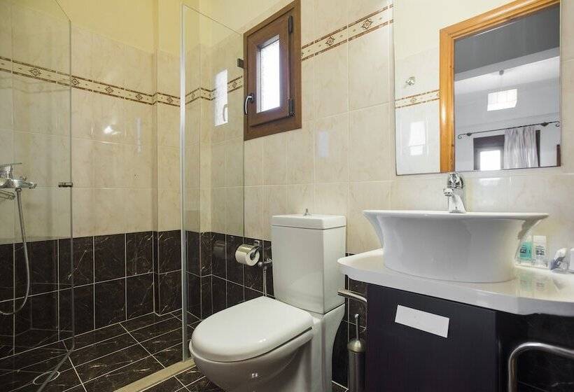 فندق Almiriki Chios Rooms & Apartments