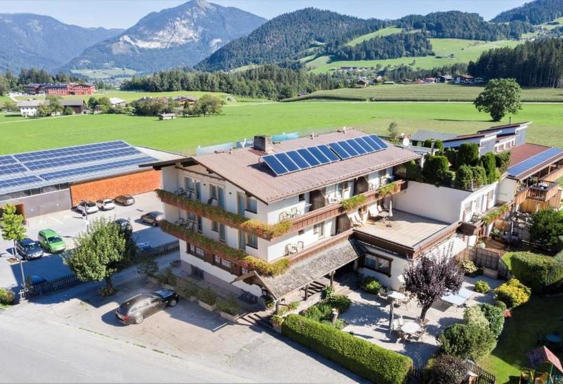 Angerer Alpine Suiten Und Familienappartements Tirol