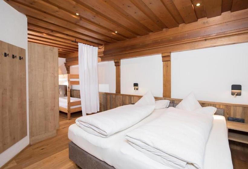 Angerer Alpine Suiten Und Familienappartements Tirol