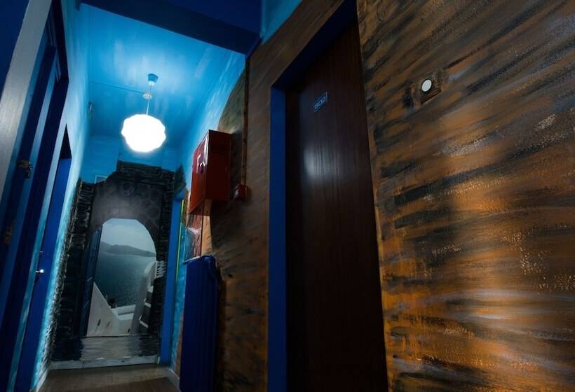 Athens International Youth Hotel And Hostel