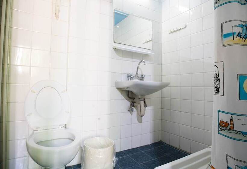 Athens International Youth Hotel And Hostel