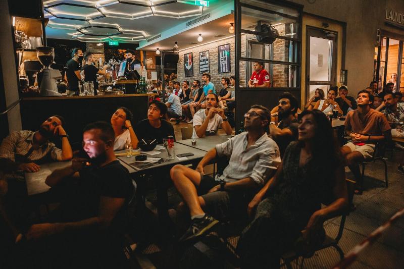 簡易ホテル Athens Backpackers