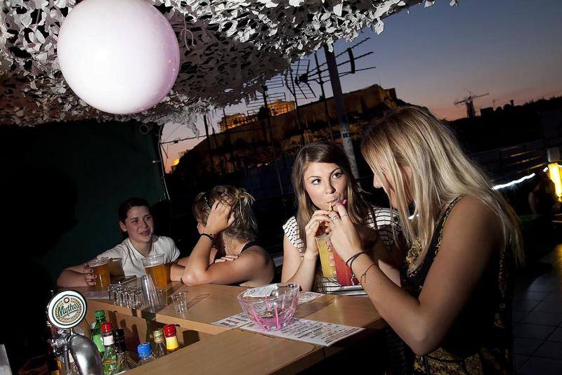 簡易ホテル Athens Backpackers