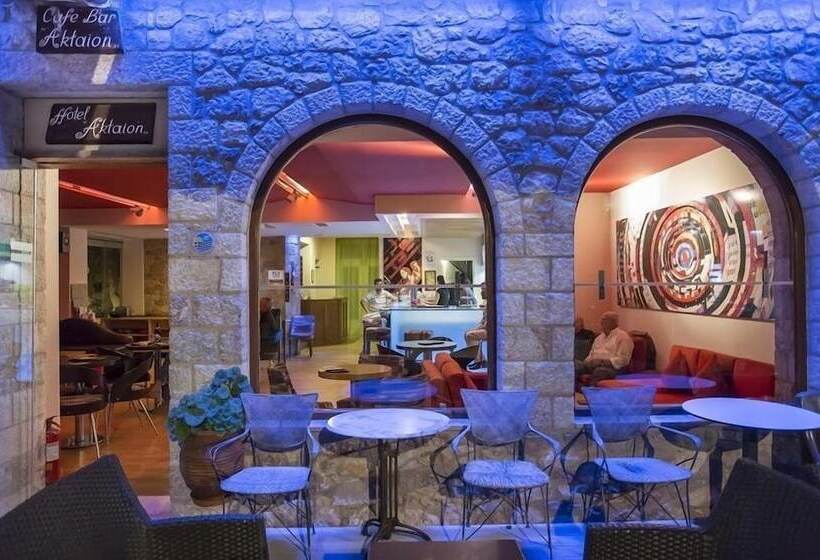 فندق Aktaion