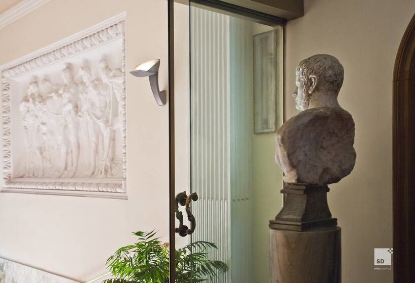 בית מלון כפרי Aldrovandi Residence City Suites