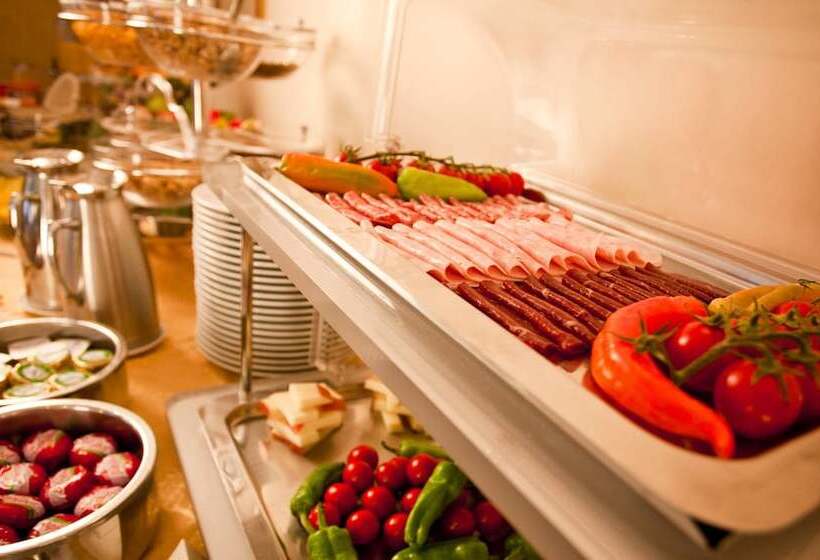 בית מלון כפרי Aldrovandi Residence City Suites