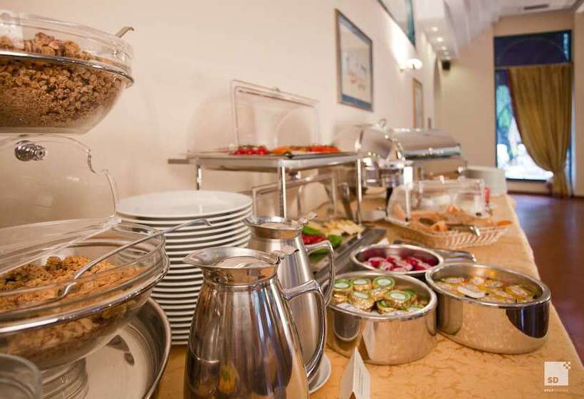 בית מלון כפרי Aldrovandi Residence City Suites