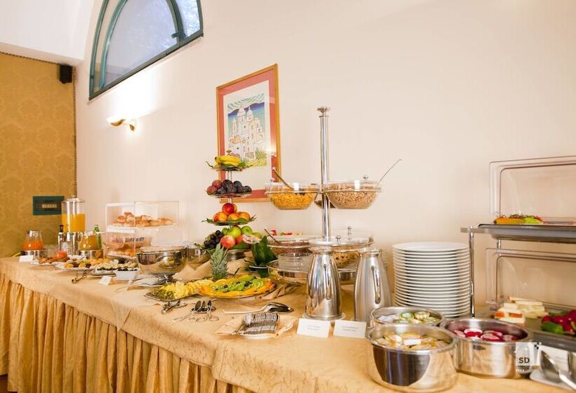 בית מלון כפרי Aldrovandi Residence City Suites