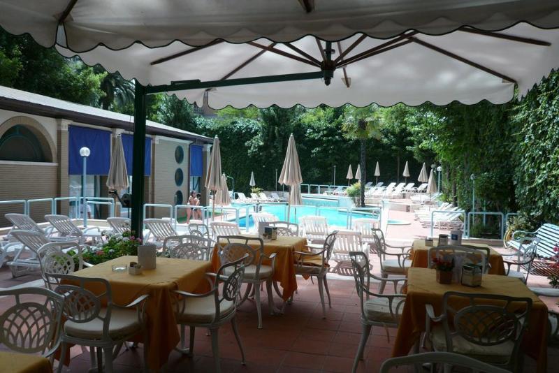 בית מלון כפרי Aldrovandi Residence City Suites