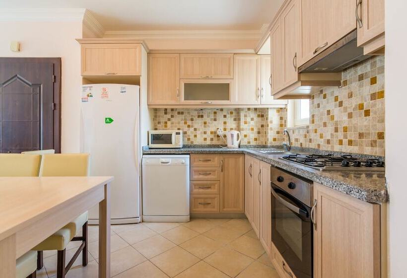 هتل Apollonium Spa & Beach Resort