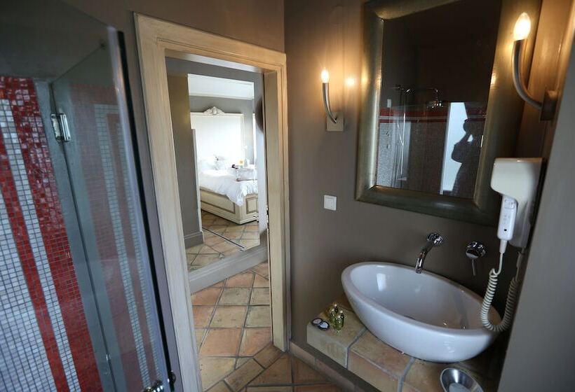 בית מלון כפרי Archontika Karamarlis