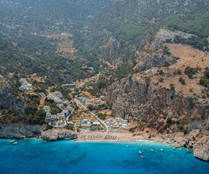 هتل Arkasa Palace