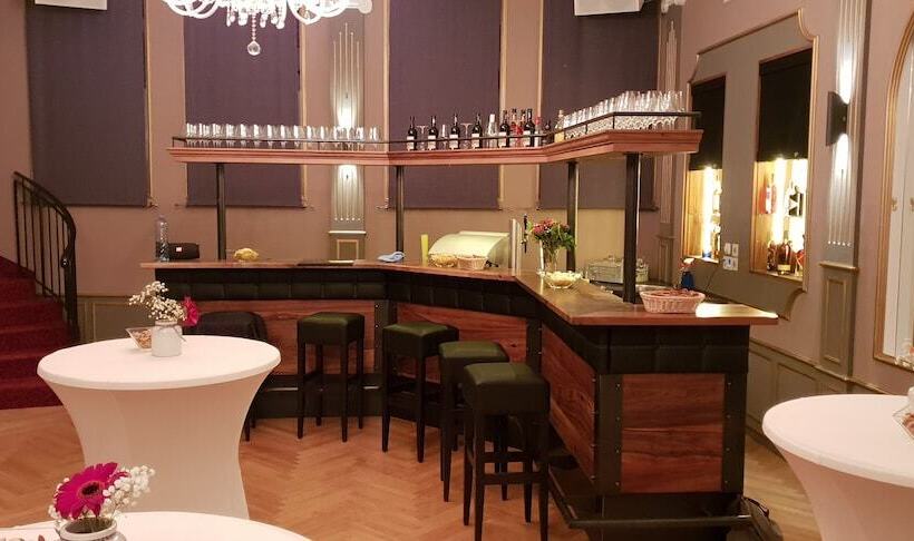 فندق Arlen Lodge