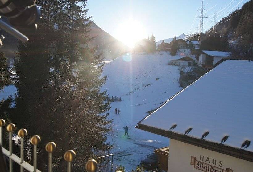 فندق Arlen Lodge