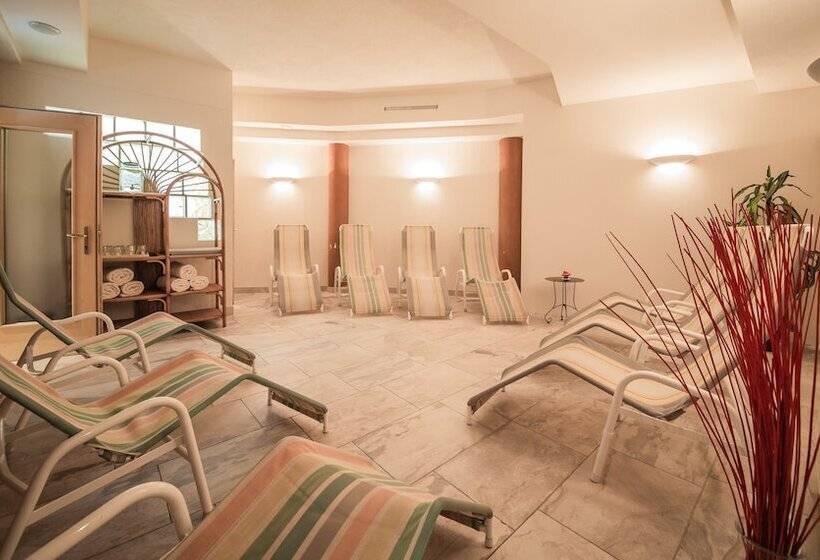 فندق Arlen Lodge