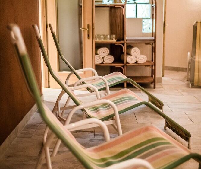 فندق Arlen Lodge