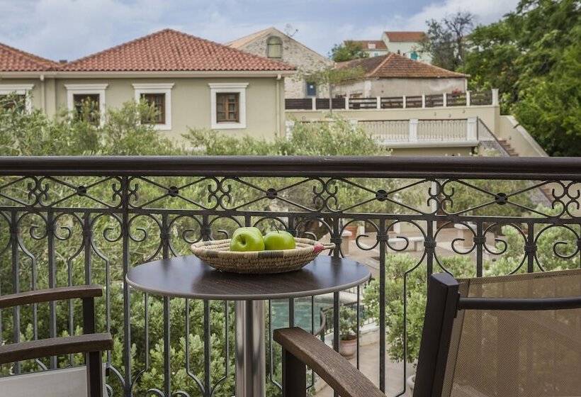 בית מלון כפרי Balhambra Suites  Adults Only