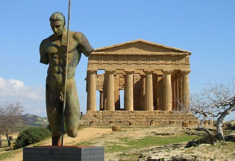 Отель La Dolce Vita   Luxury House