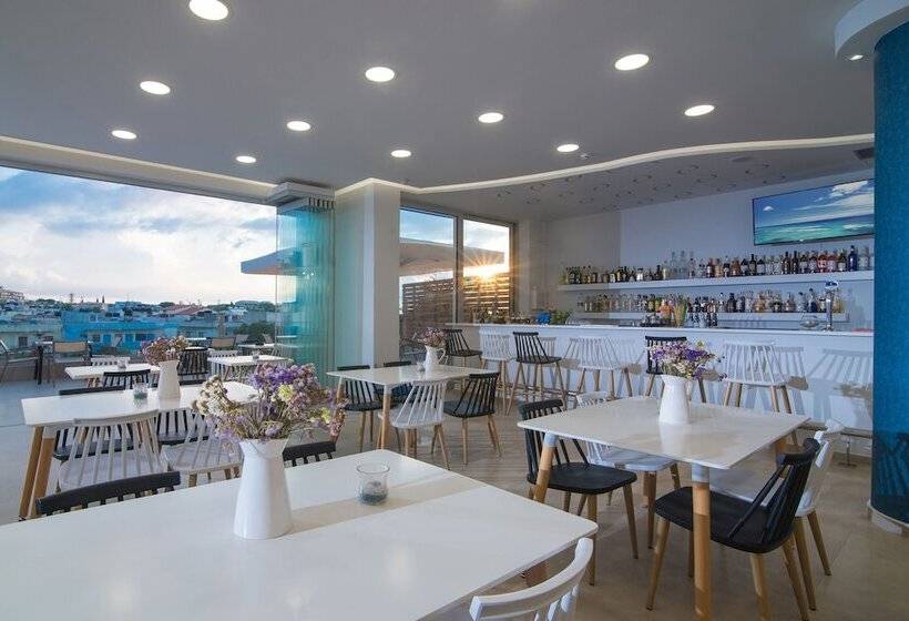 Отель Belvedere Village