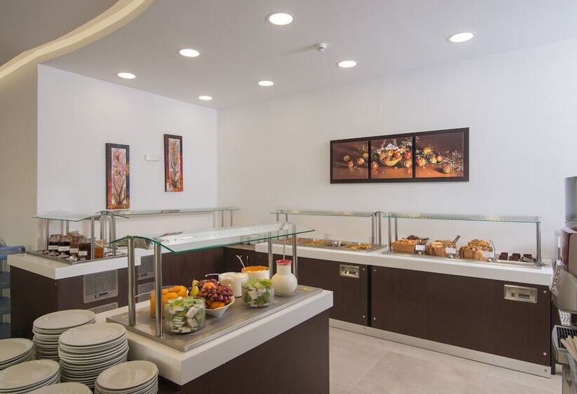 Отель Belvedere Village