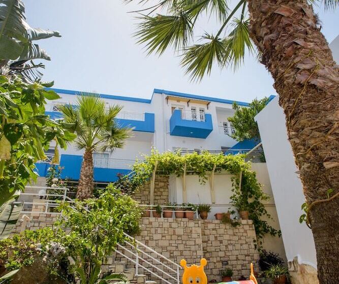 Отель Belvedere Village