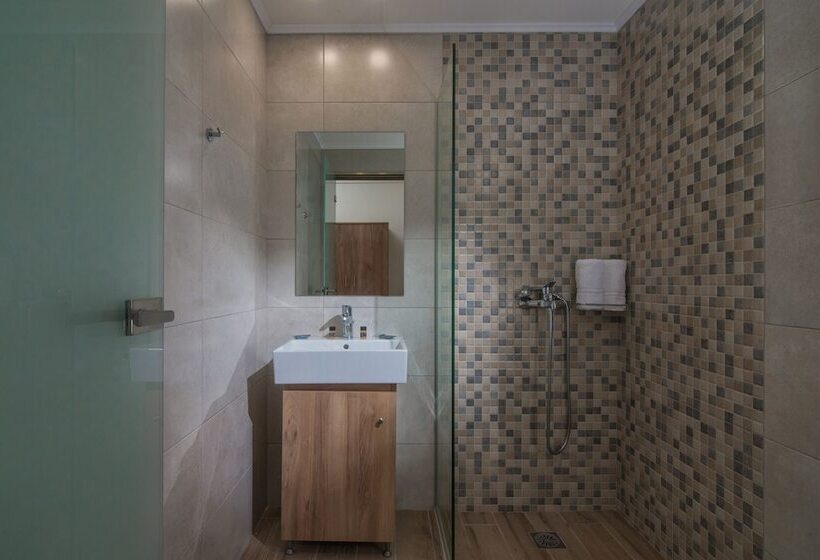 Отель Belvedere Village