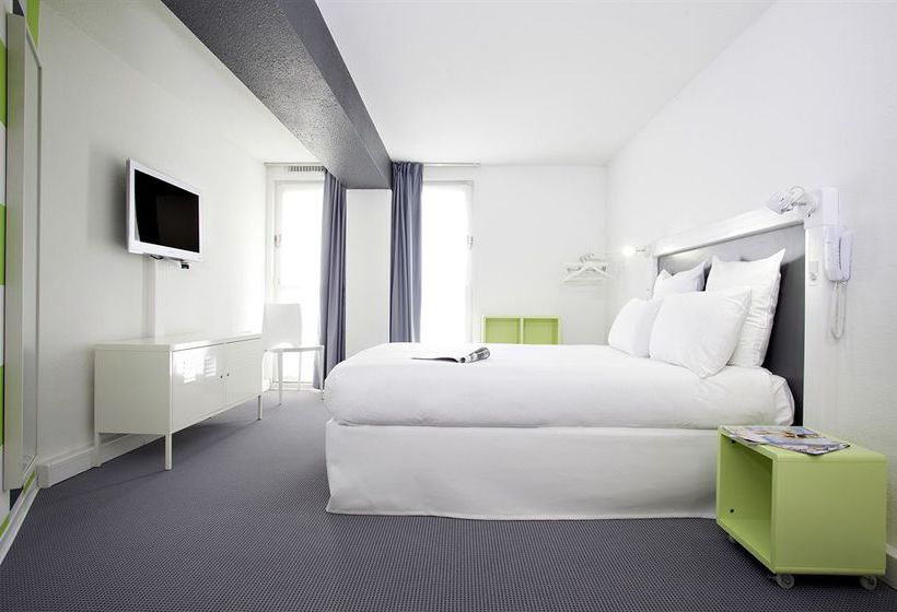 هتل Sure  Bordeaux Aeroport