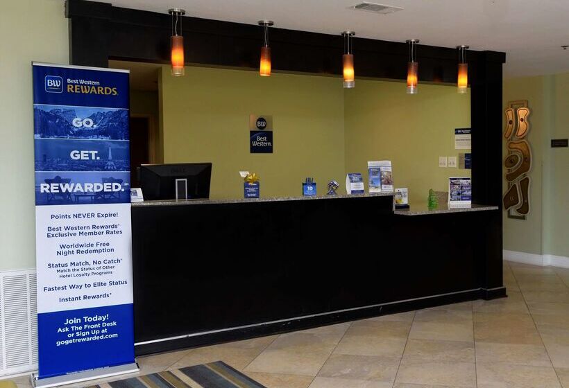 فندق Best Western Zachary Inn