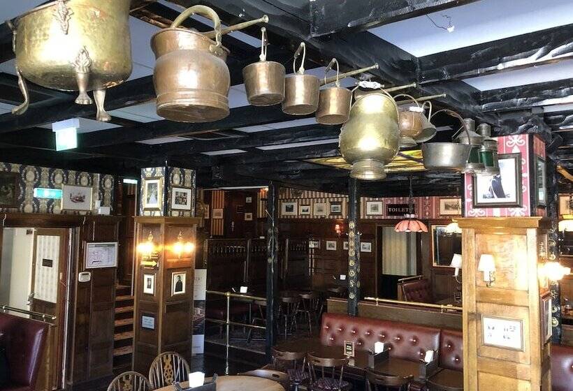 فندق Bishops Arms Lund