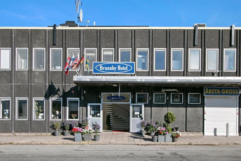 ホテル Brunnby