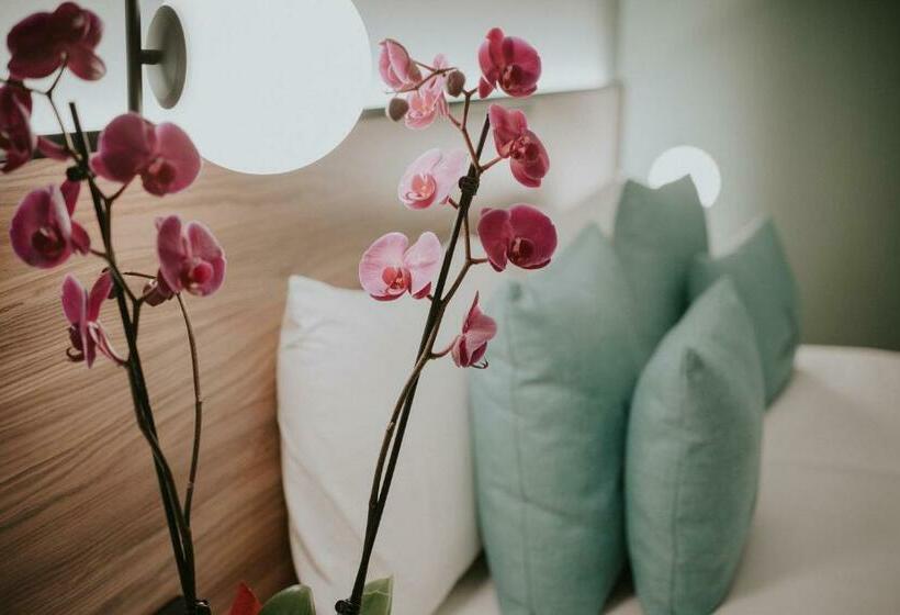 هتل Catalina Plaza Sostenible