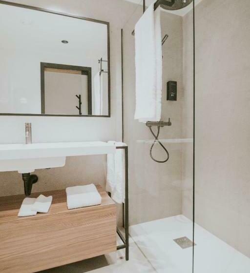 هتل Catalina Plaza Sostenible