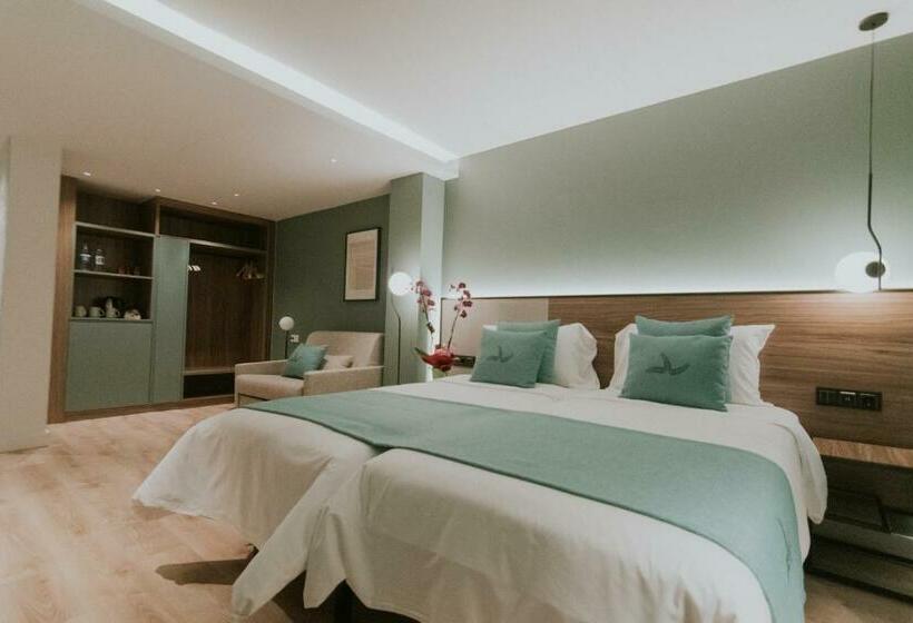 هتل Catalina Plaza Sostenible